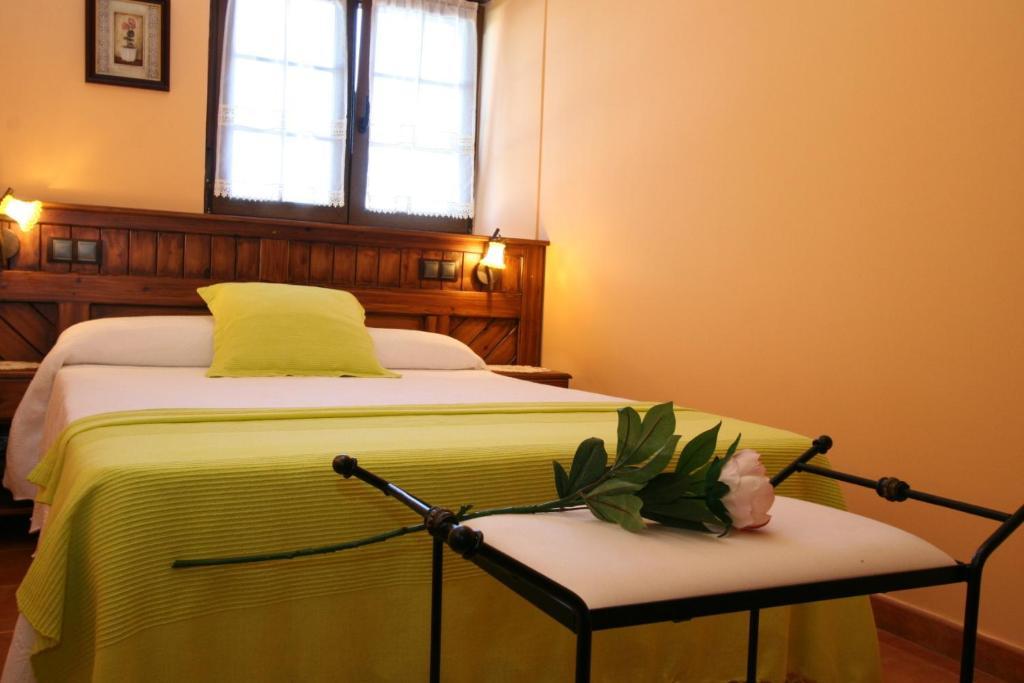 Apartamentos Toraya Hoz de Anero Quarto foto