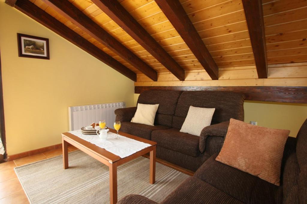 Apartamentos Toraya Hoz de Anero Quarto foto